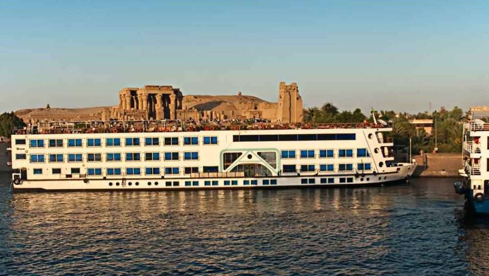 Nile cruise Egypt, best Nile cruise Egypt, luxury Nile cruise Egypt, Nile cruise itinerary, Nile cruise from Luxor to Aswan.