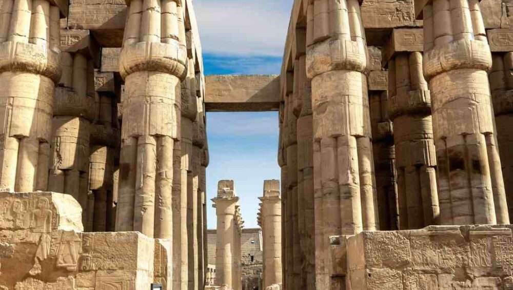 Luxor day tour from Hurghada, Luxor day trip from Sharm El Sheik, private Luxor day tour, things to do in Luxor in one day, best Luxor day tours, Luxor Valley of the Kings day tour, Luxor Karnak Temple day tour, all inclusive Luxor day tour.