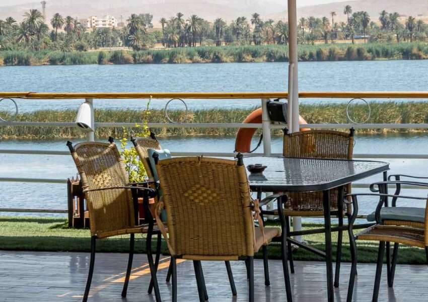 aswan to luxor day trip, nile cruise aswan to luxor, aswan to luxor by train, aswan to luxor by bus